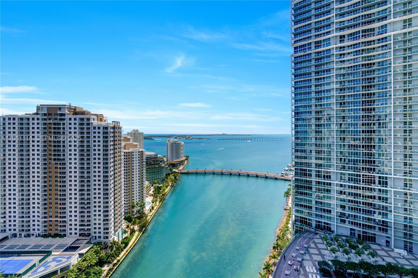 465 Brickell Ave # 3201