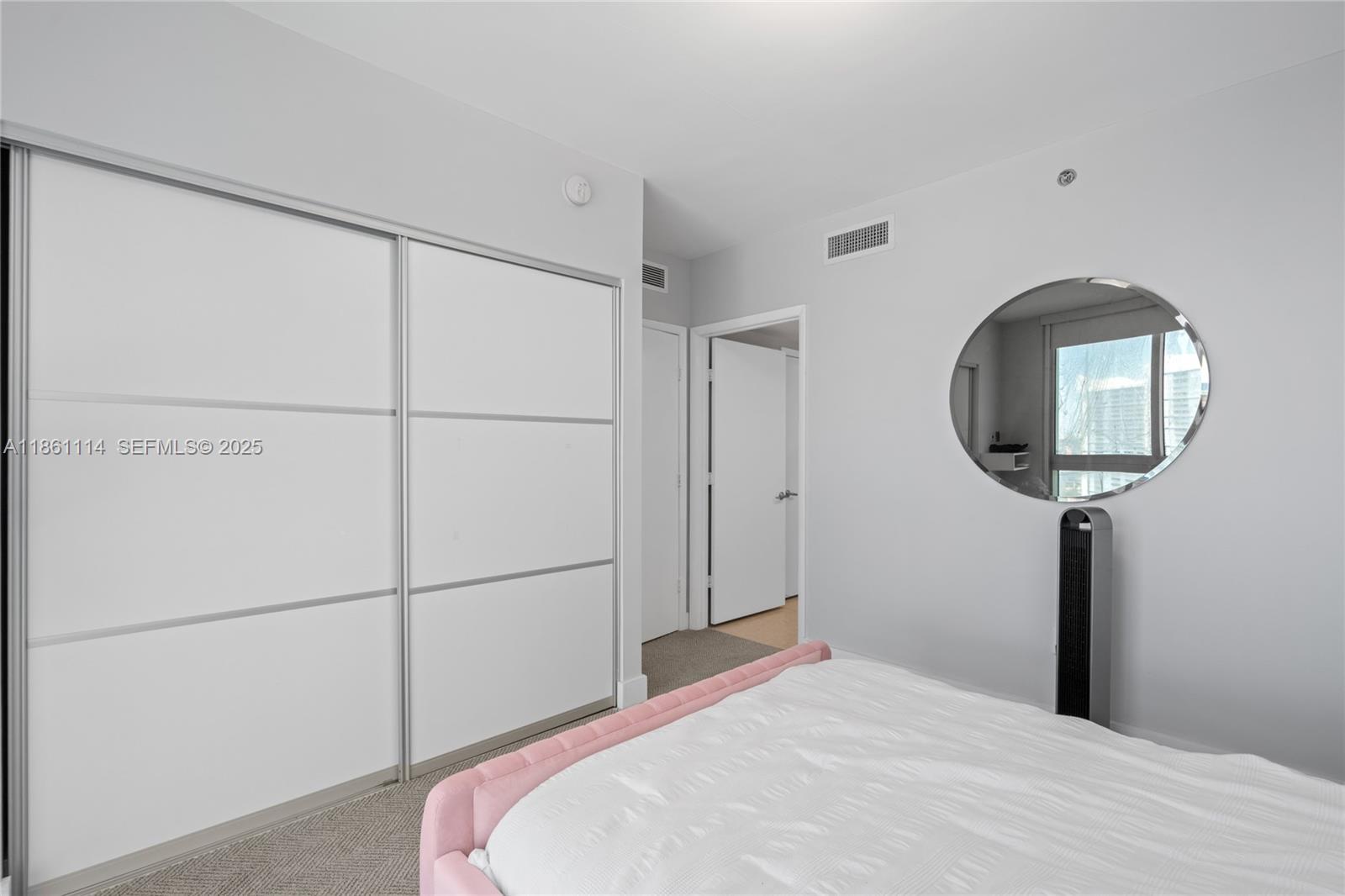 465 Brickell Ave # 3201