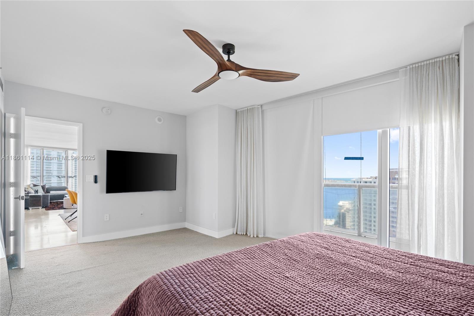 465 Brickell Ave # 3201