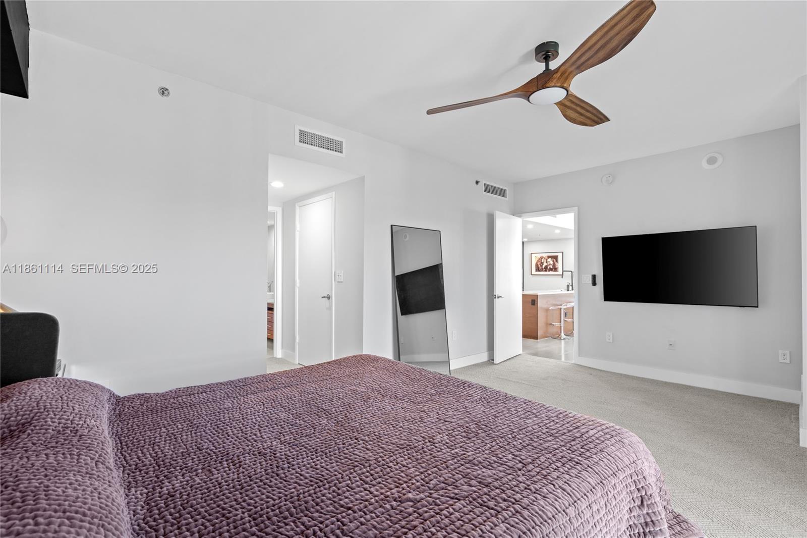 465 Brickell Ave # 3201