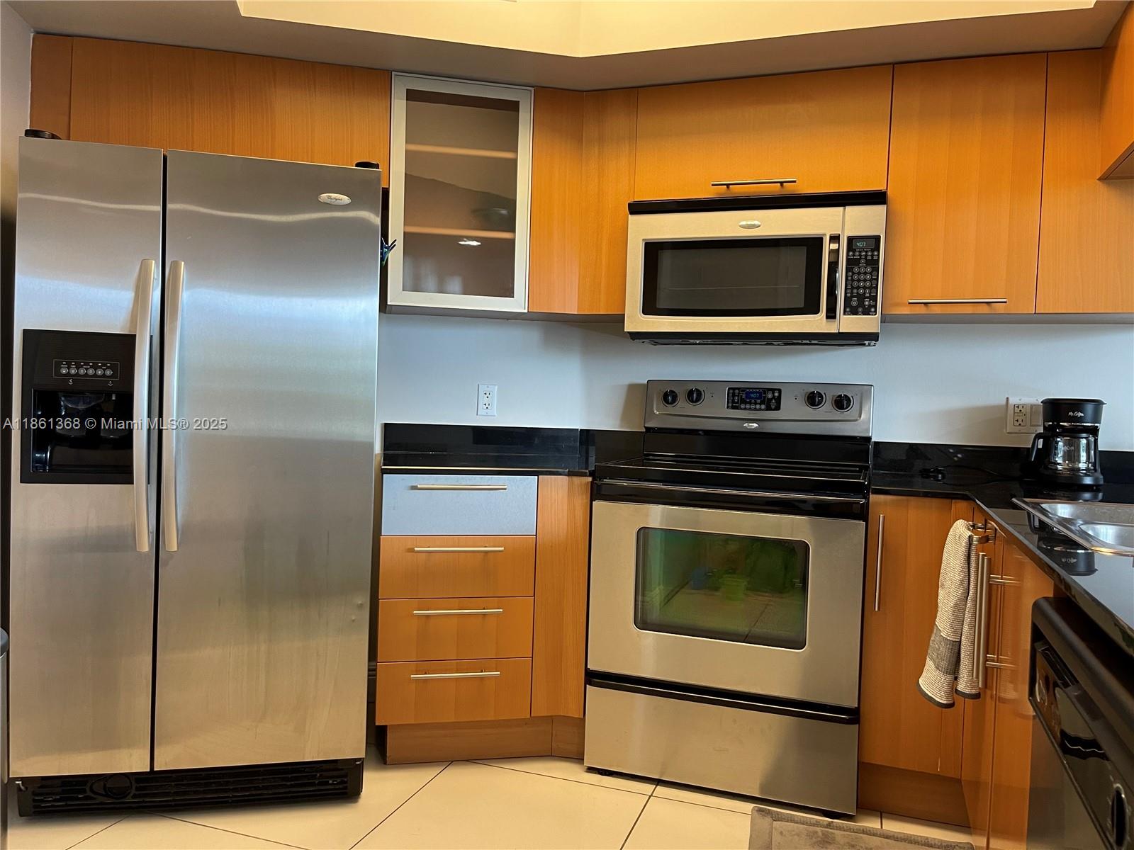 1750 N Bayshore Dr # 1414
