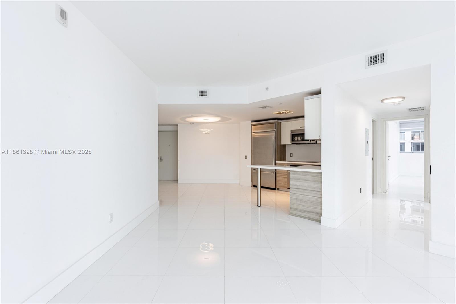 1300 Brickell Bay Dr # 1802