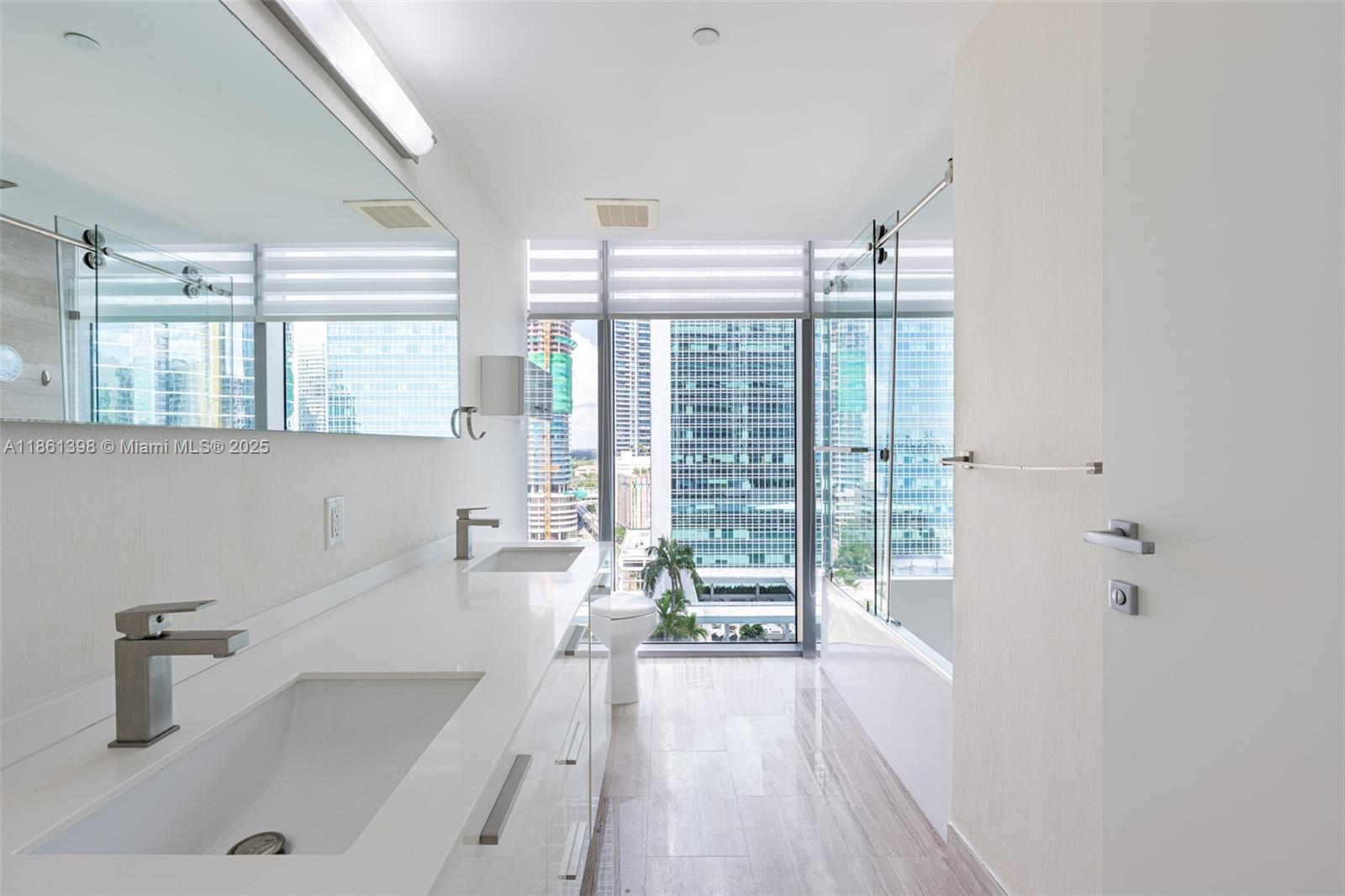 1300 Brickell Bay Dr # 1802