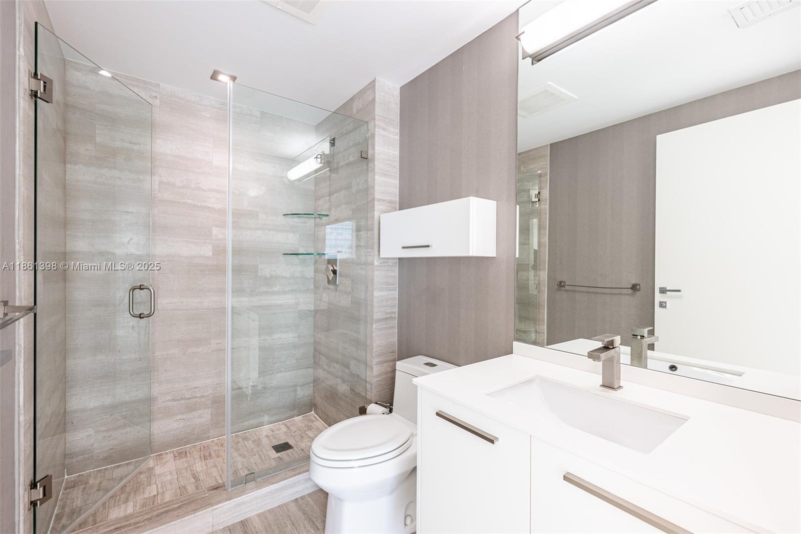 1300 Brickell Bay Dr # 1802