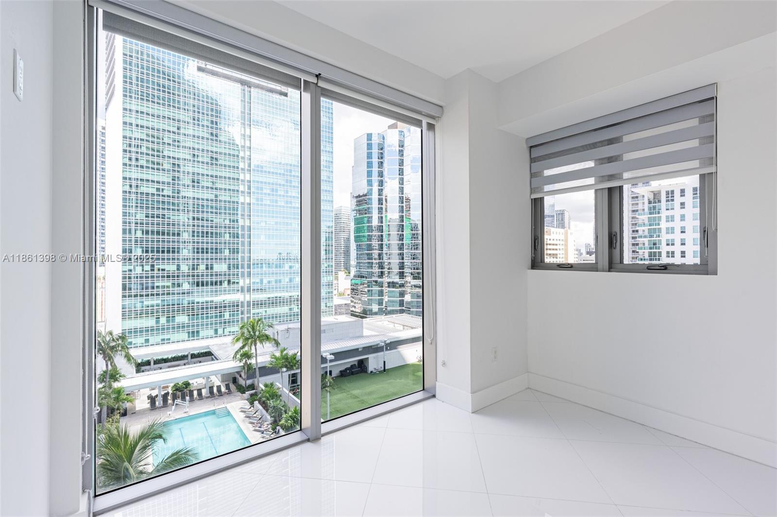 1300 Brickell Bay Dr # 1802