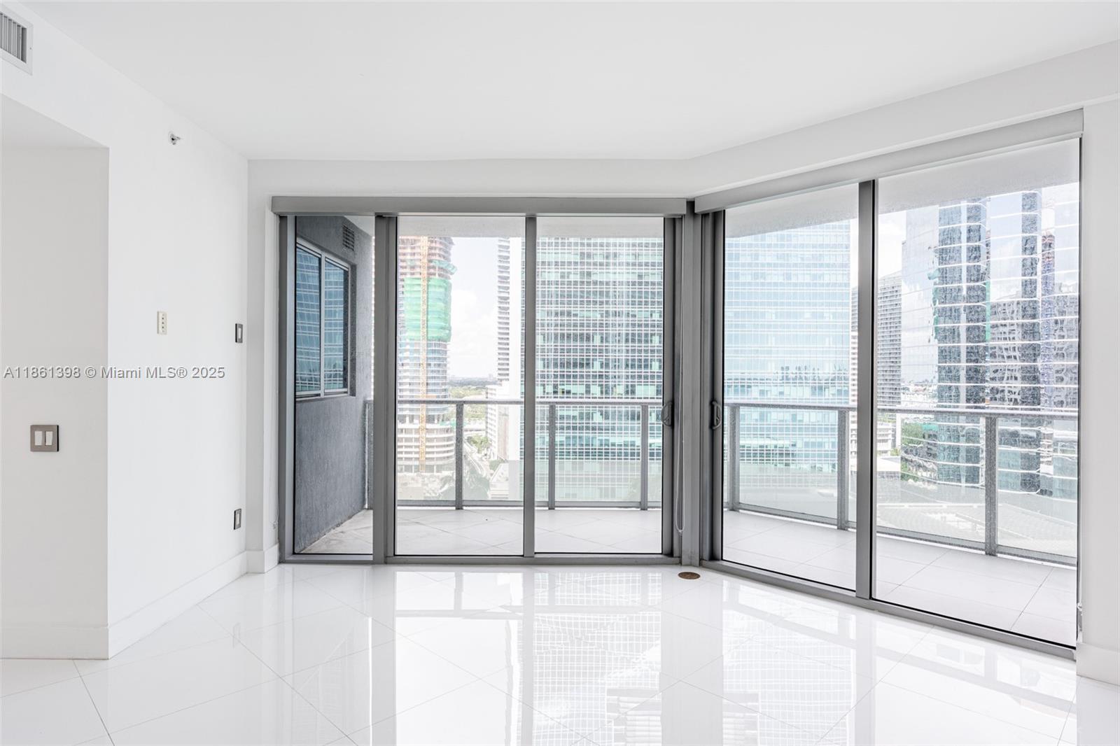 1300 Brickell Bay Dr # 1802