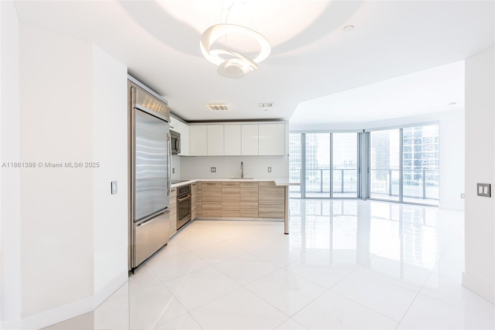 1300 Brickell Bay Dr # 1802