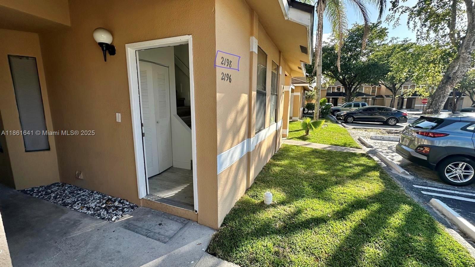 2198 SW 80th Ter # 2198