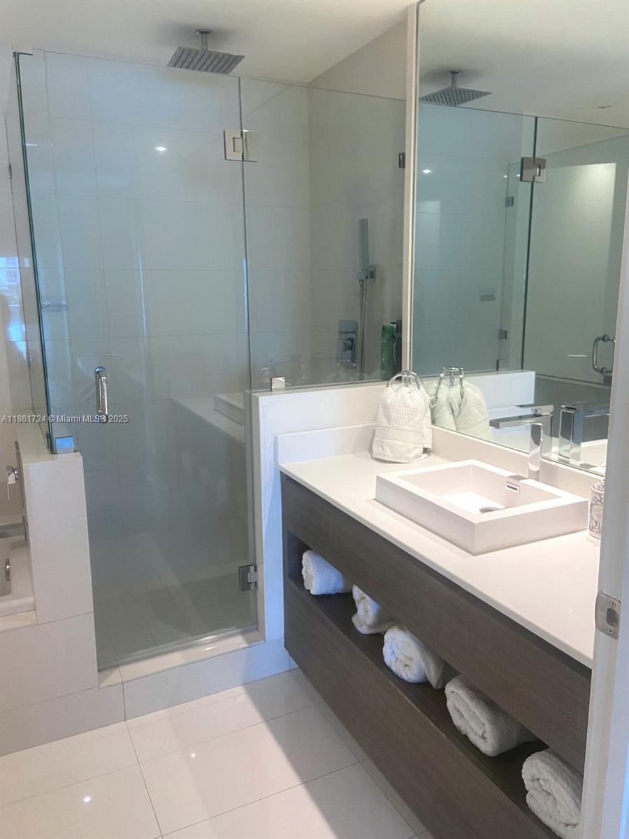 1100 S Miami Ave Unit: 1411