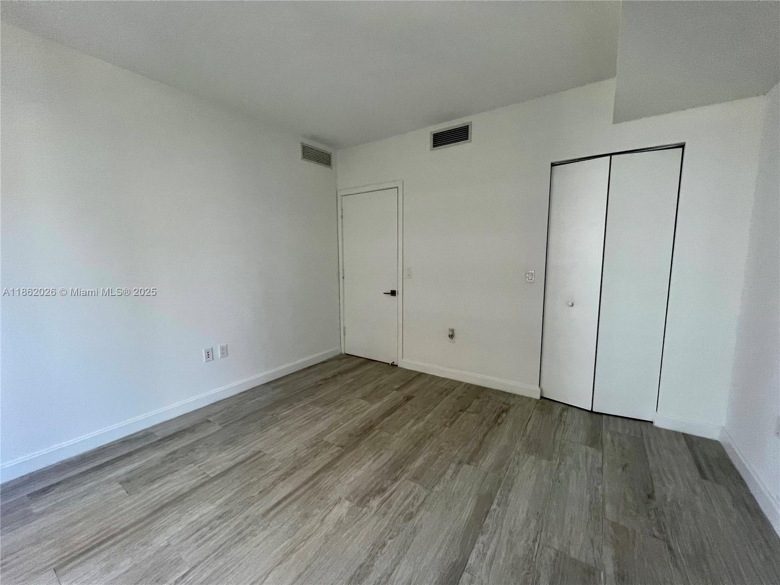 55 SW 9th St # 2702