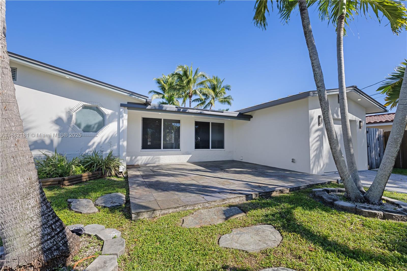 1709 SW 5th Pl