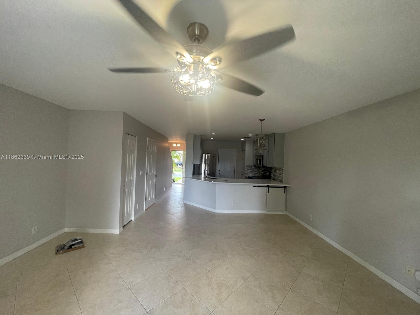 8660 S Southgate Shores Cir # 0