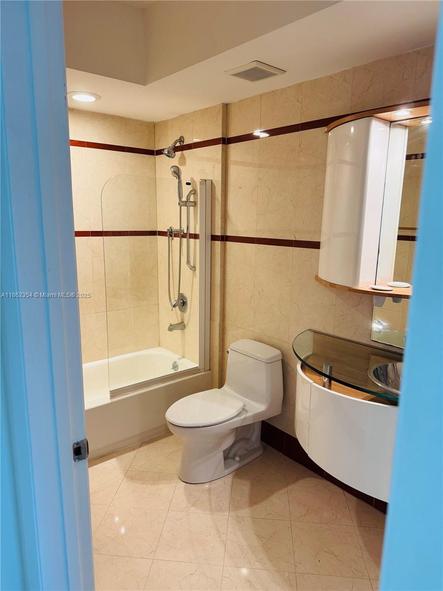 110 Washington Ave # 1513