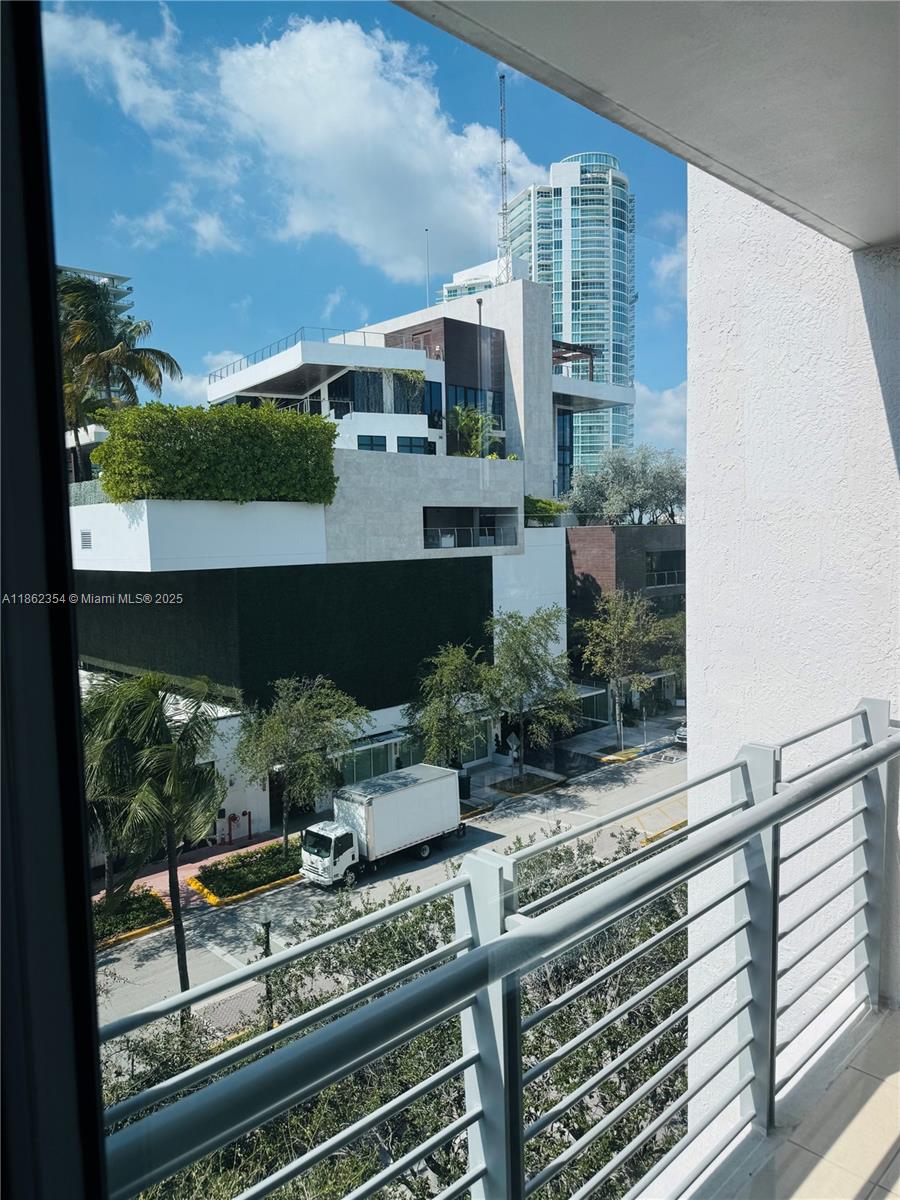 110 Washington Ave # 1513