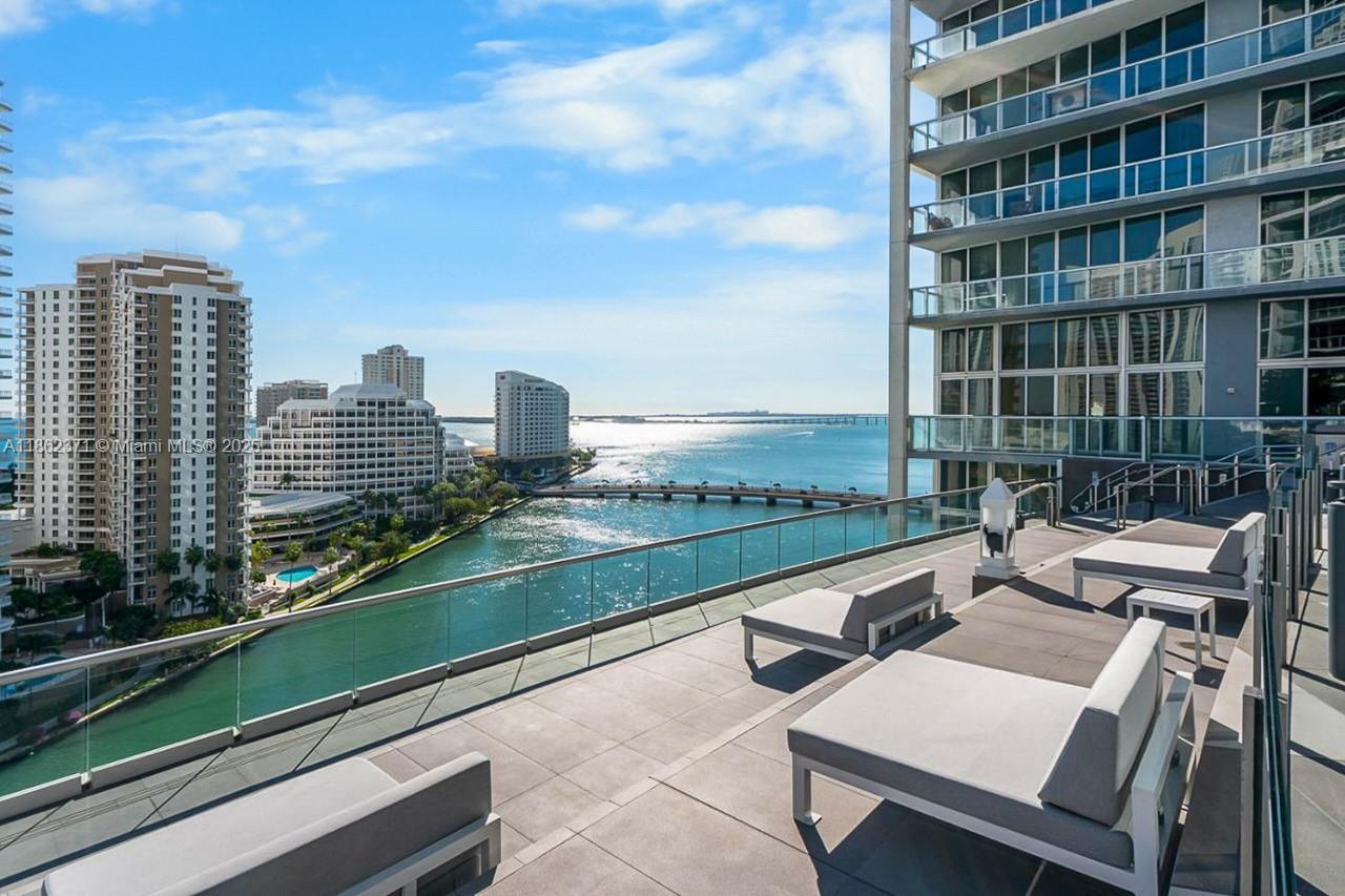 495 Brickell Ave # 5609