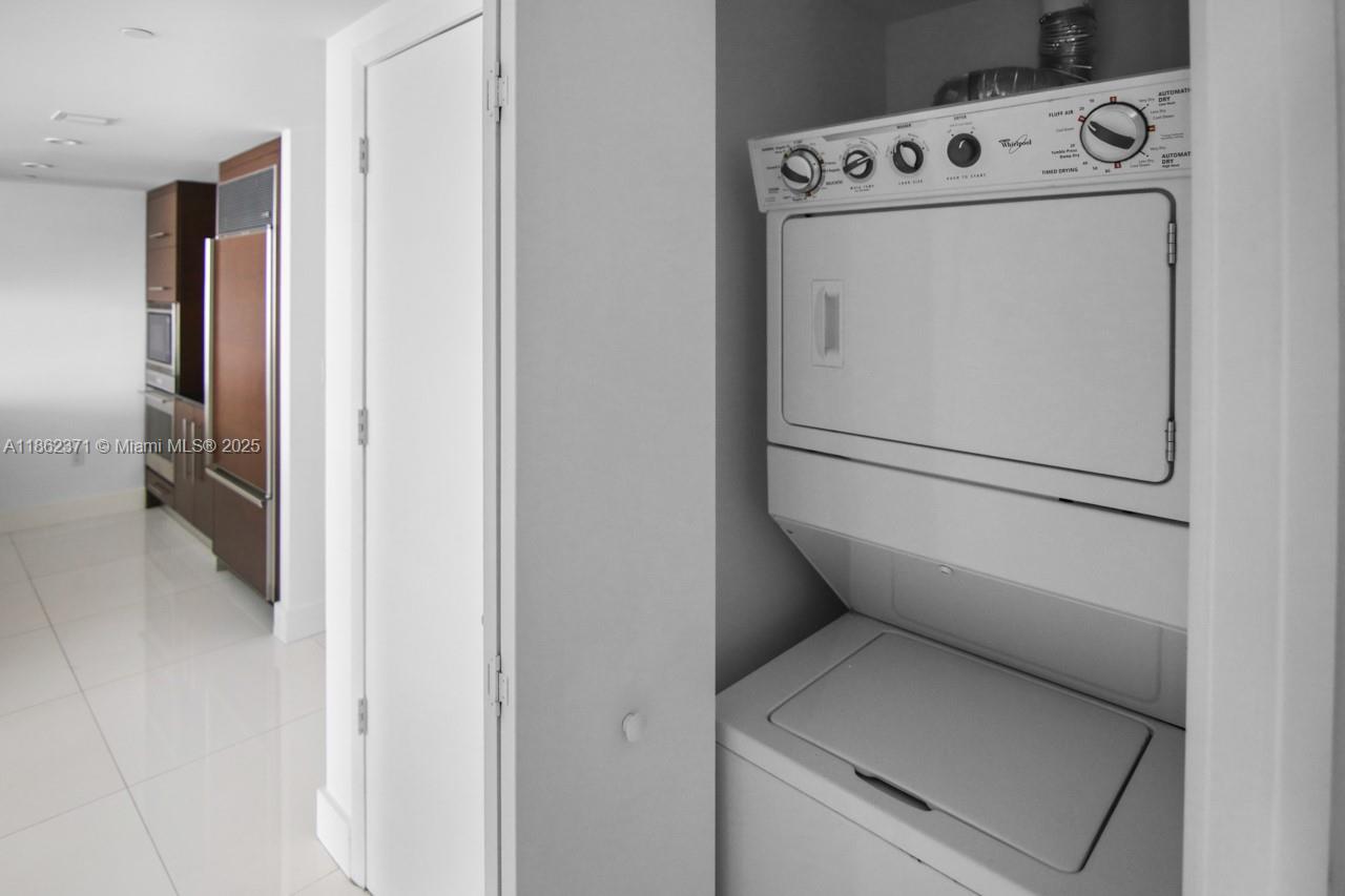 495 Brickell Ave # 5609
