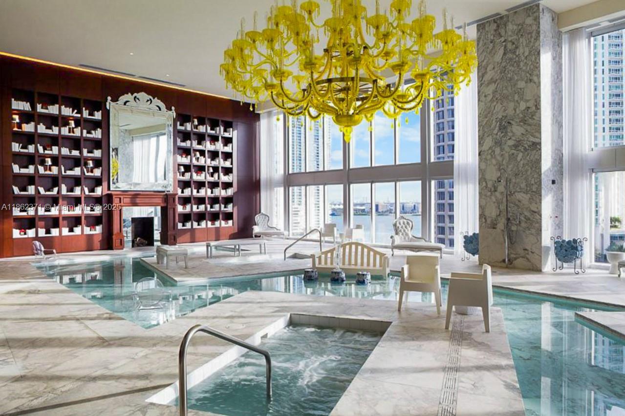 495 Brickell Ave # 5609