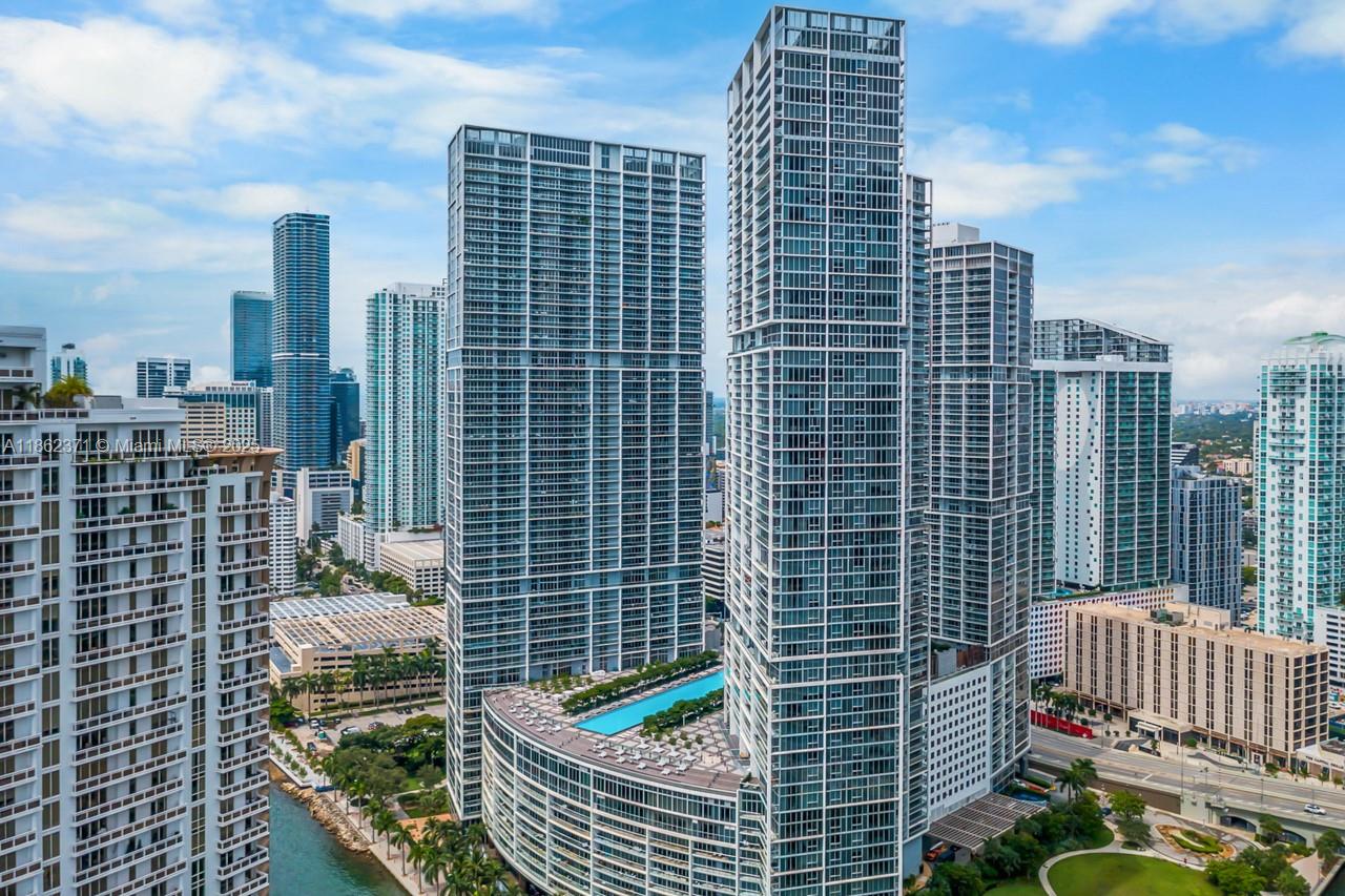 495 Brickell Ave # 5609
