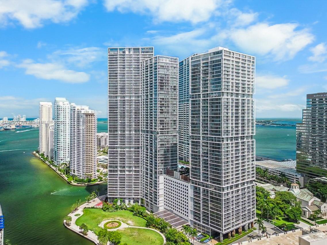 495 Brickell Ave # 5609