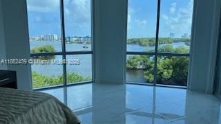 17111 Biscayne Blvd # 402