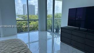 17111 Biscayne Blvd # 402