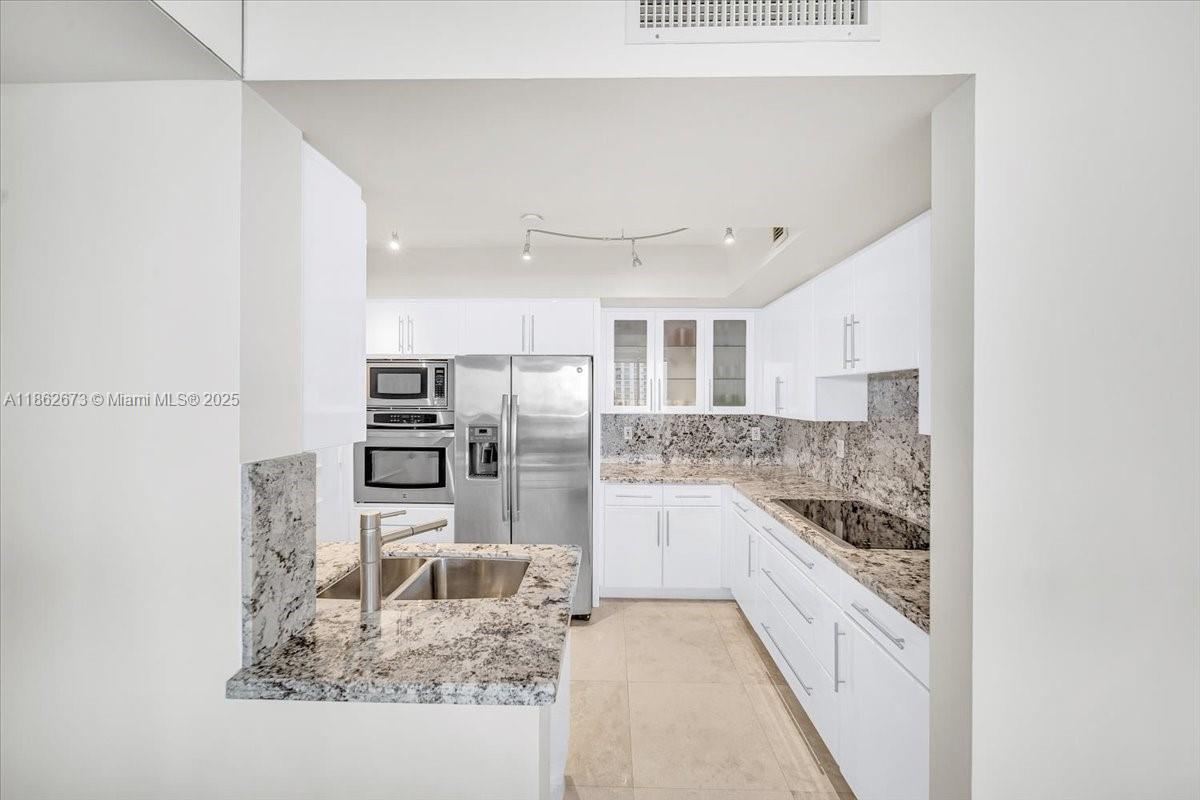 18911 Collins Ave # 1903