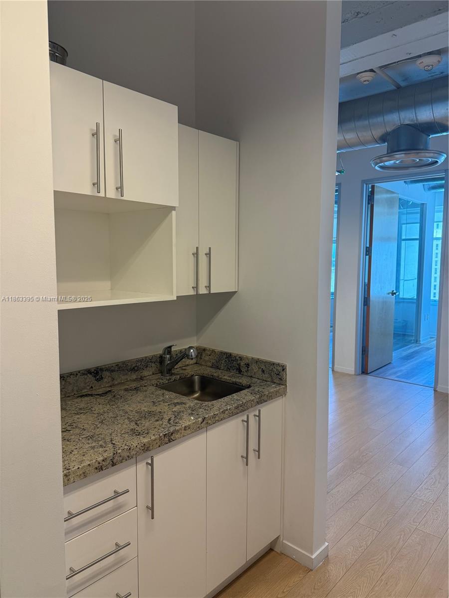 14 NE 1st Ave # 1210