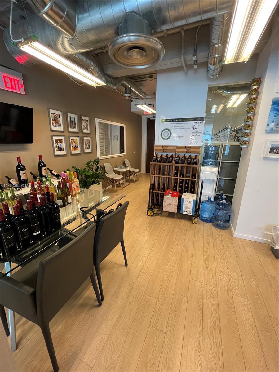 14 NE 1st Ave # 1210