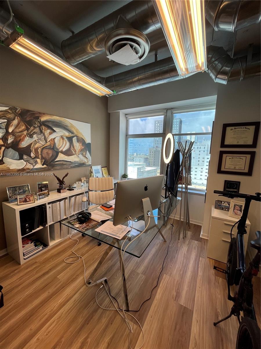 14 NE 1st Ave # 1210