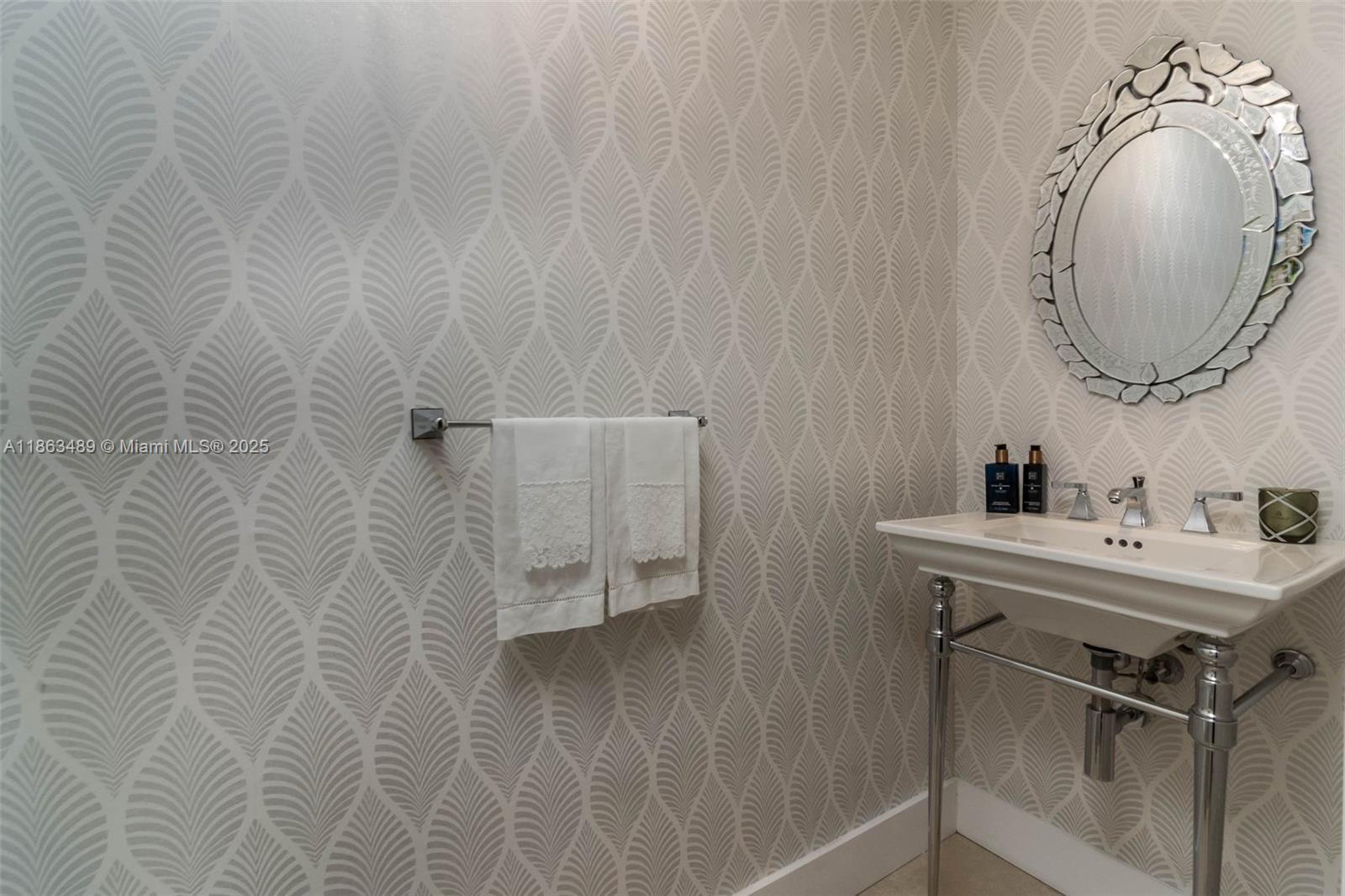 901 Brickell Key Blvd # 2702