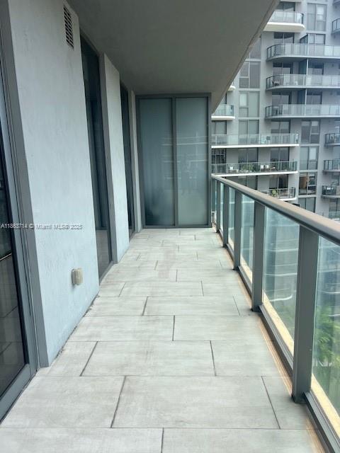 121 NE 34th St # 1509