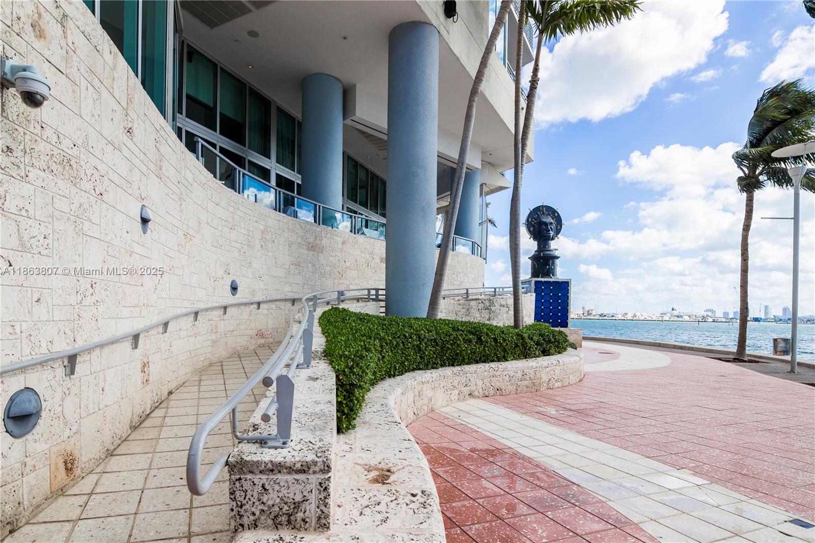 325 S Biscayne Blvd # 2624