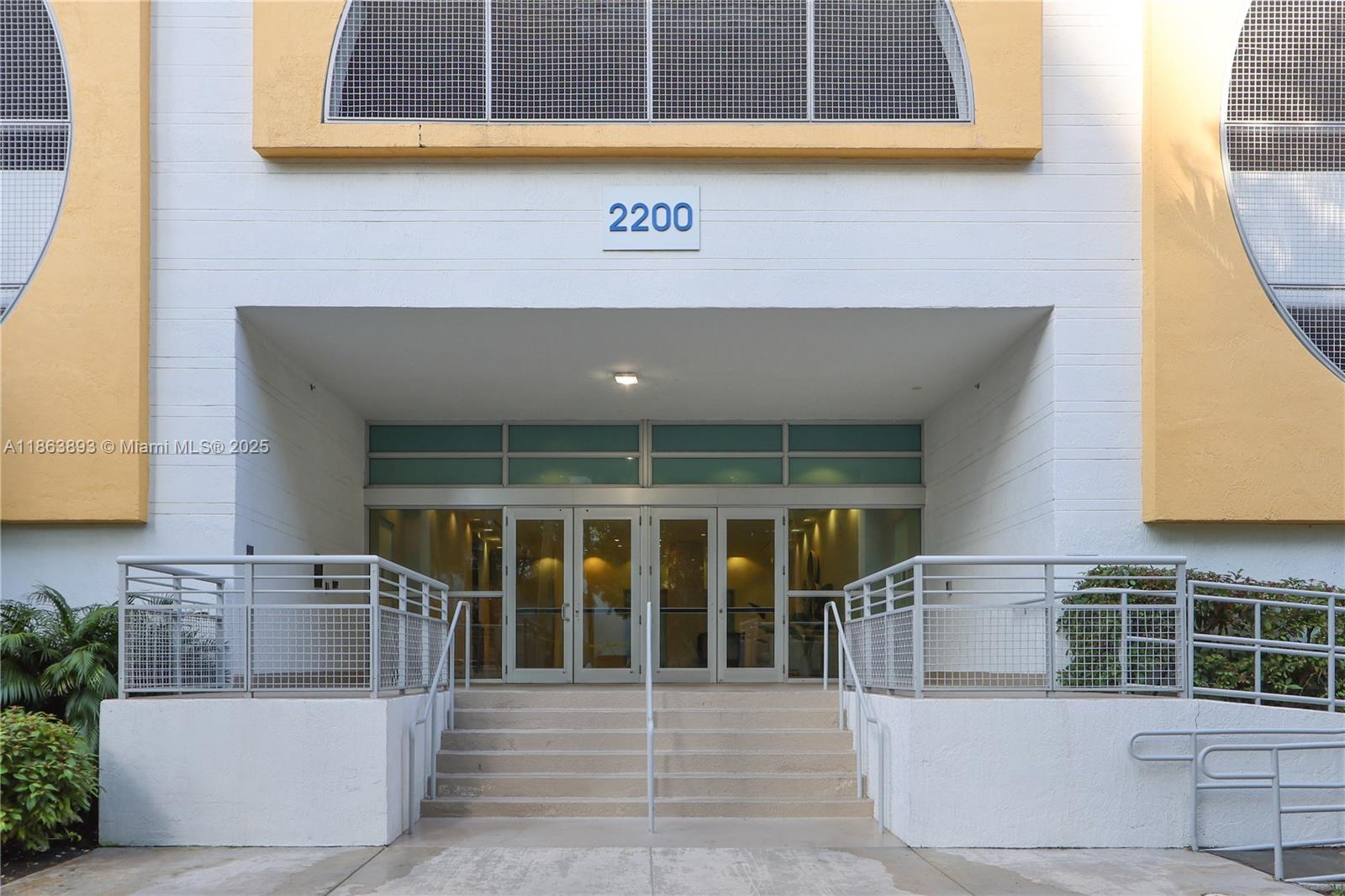 2200 NE 4th Ave # 807