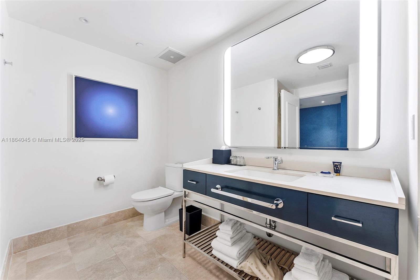 4401 Collins Ave # 2907