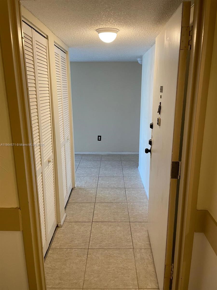 4164 Inverrary Dr # 215