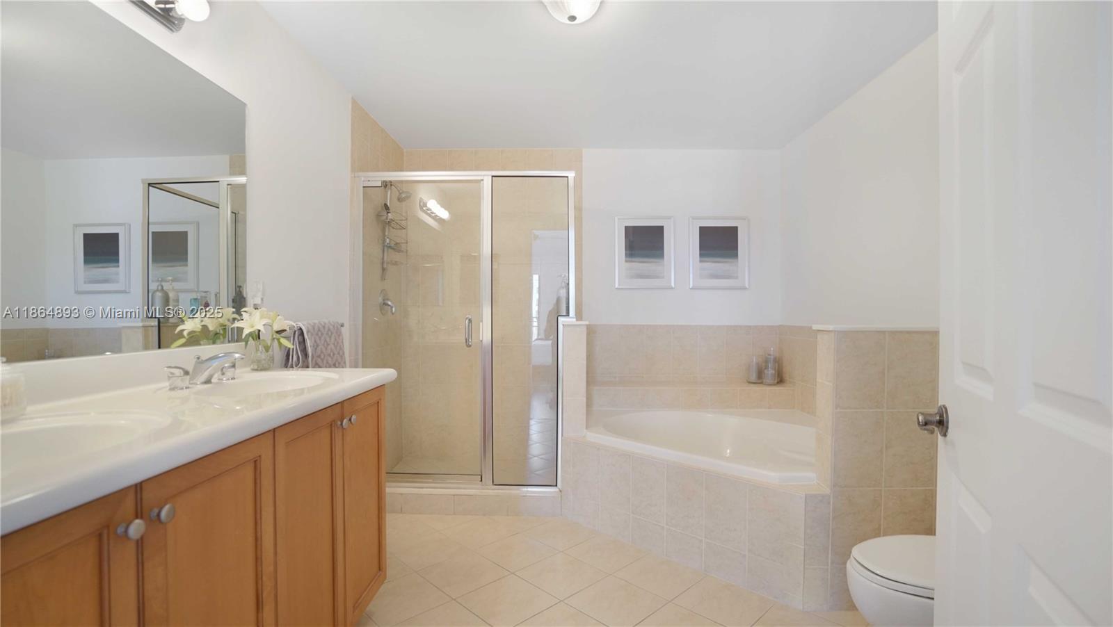 8390 SW 72nd Ave # 811