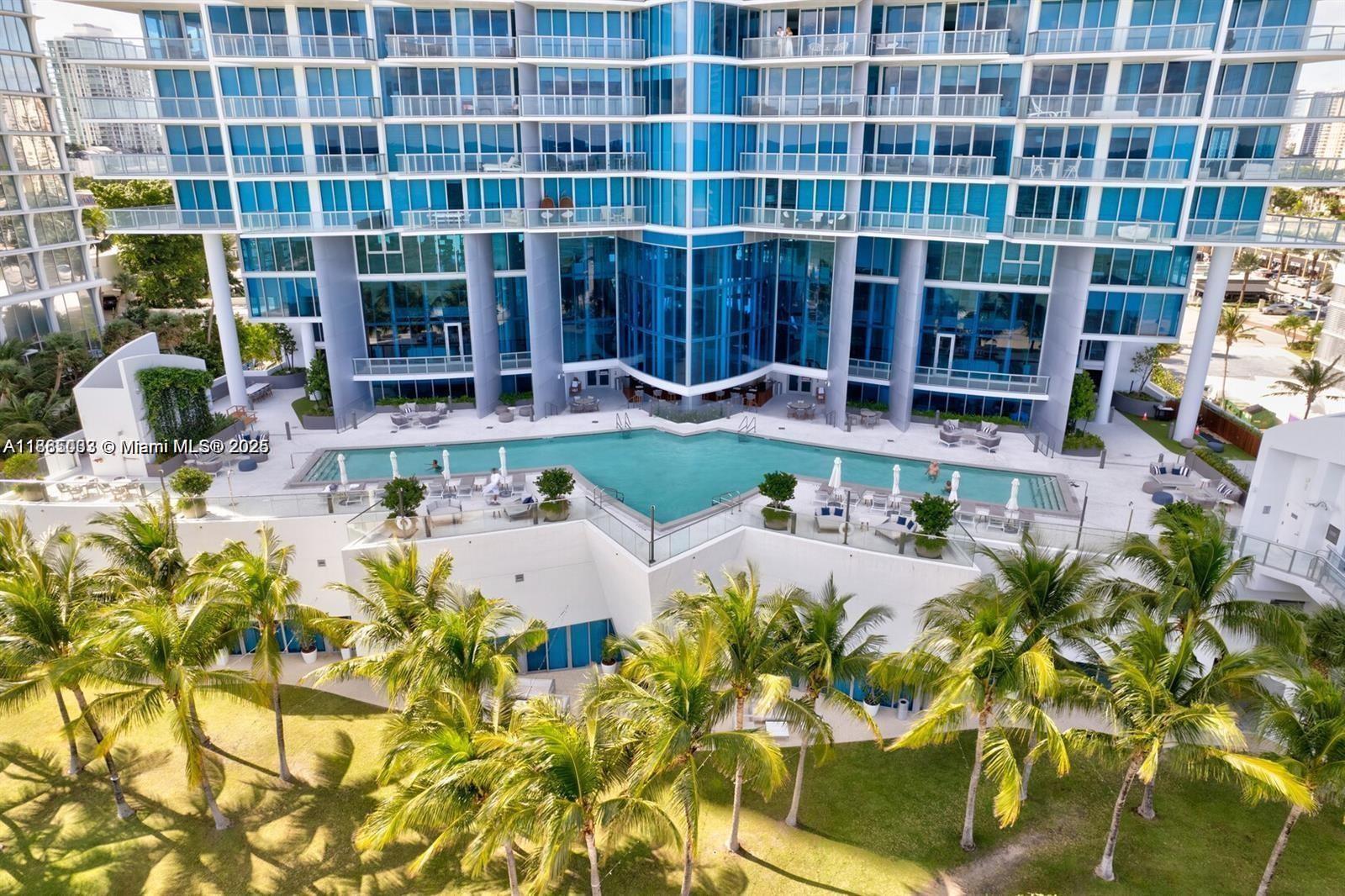 17001 Collins Ave # 1908