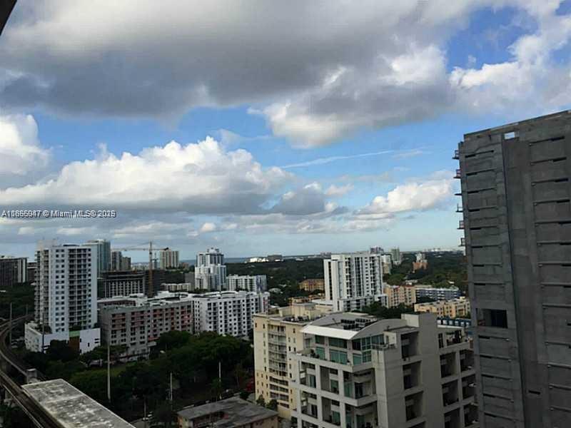 999 SW 1st Ave # 1809