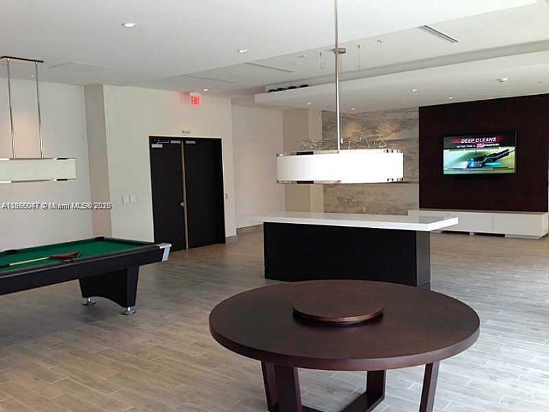 999 SW 1st Ave # 1809