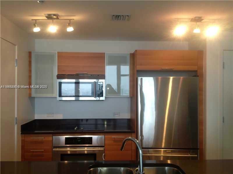 3301 NE 1st Ave # H2408