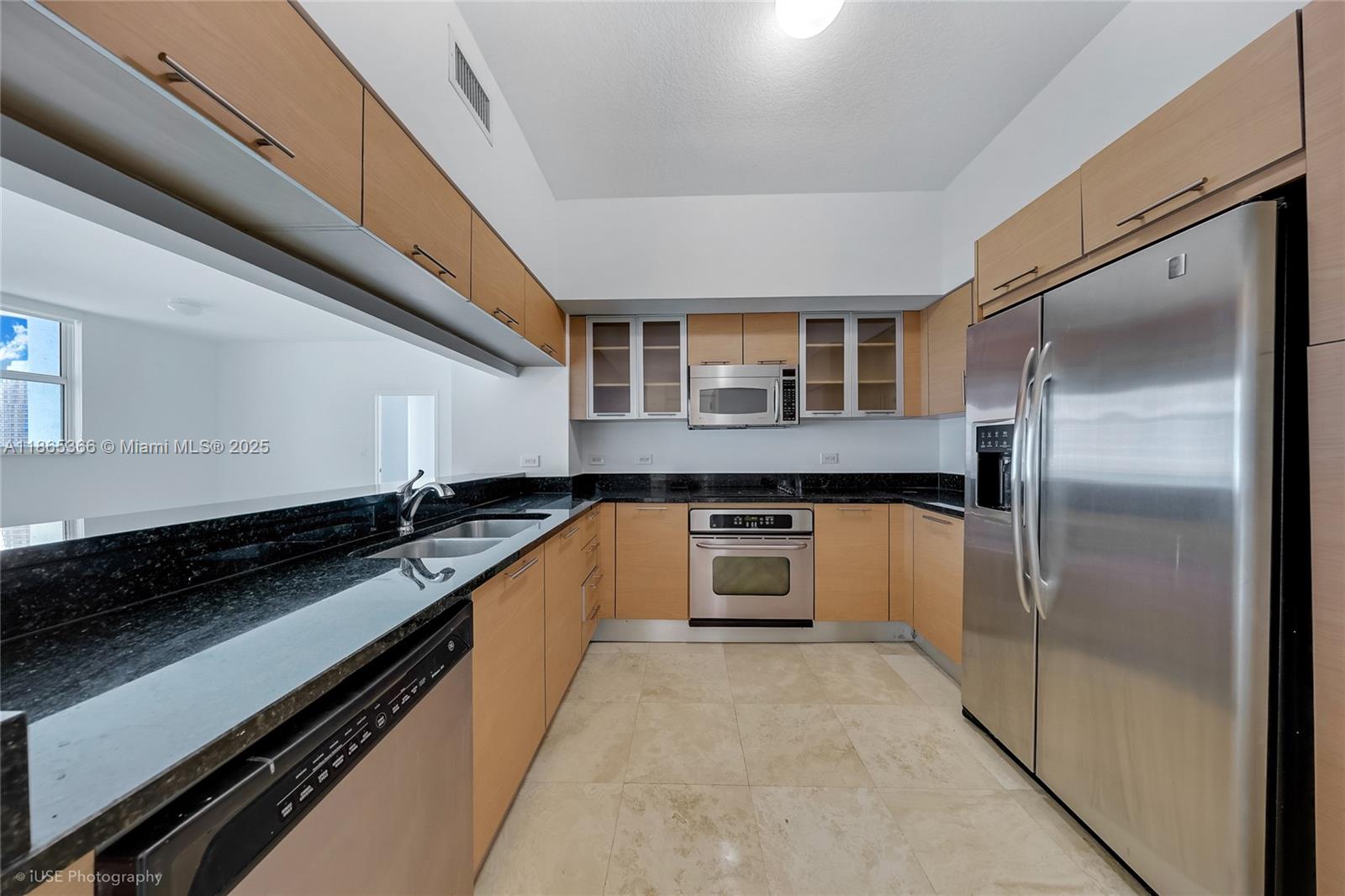 31 SE 5th St # 3421