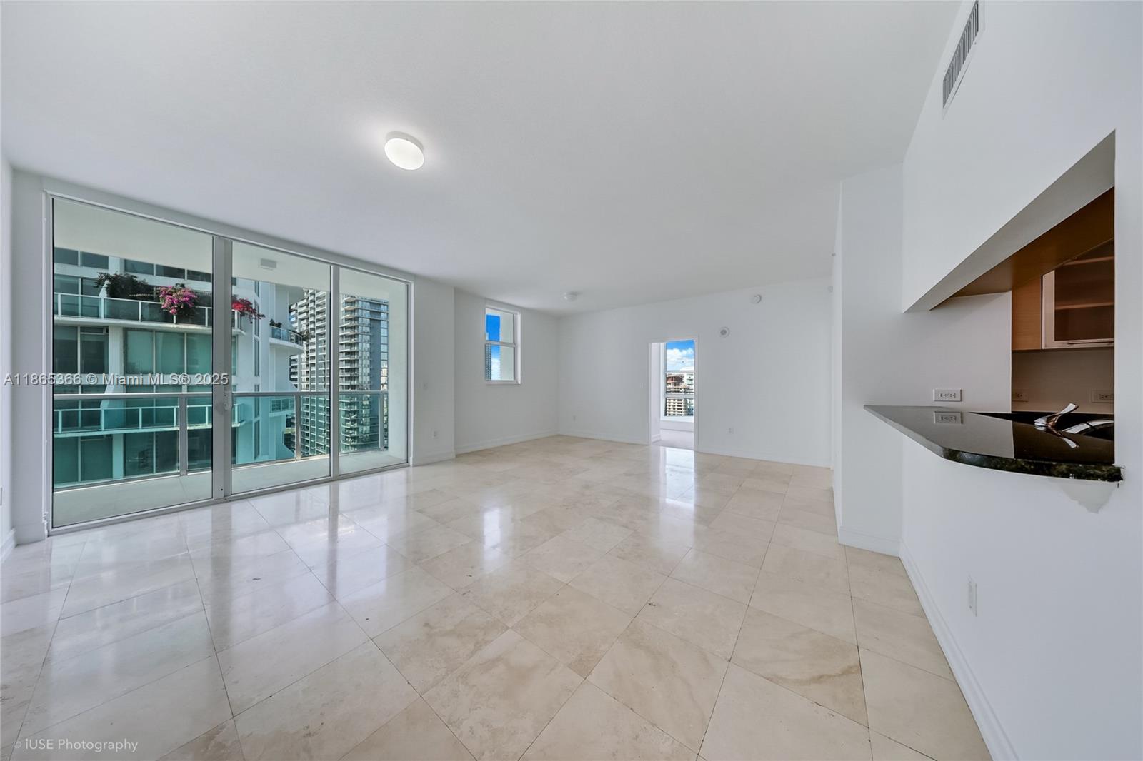31 SE 5th St # 3421