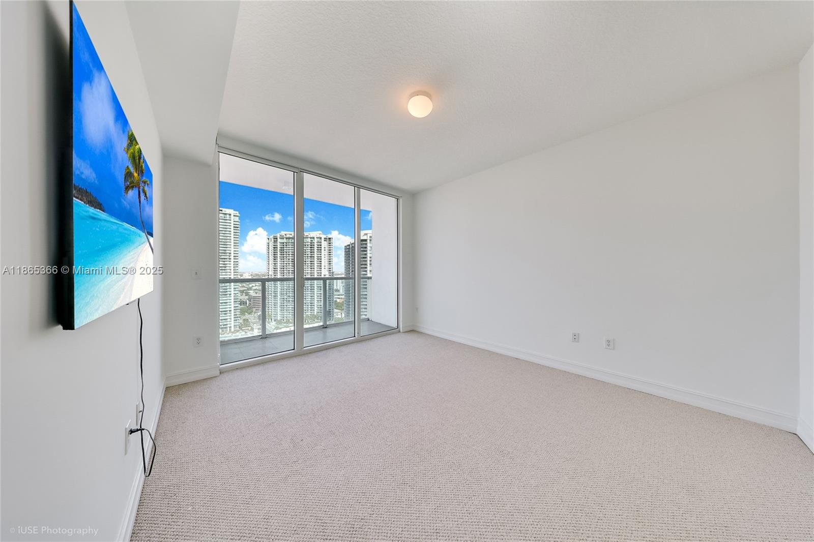 31 SE 5th St # 3421