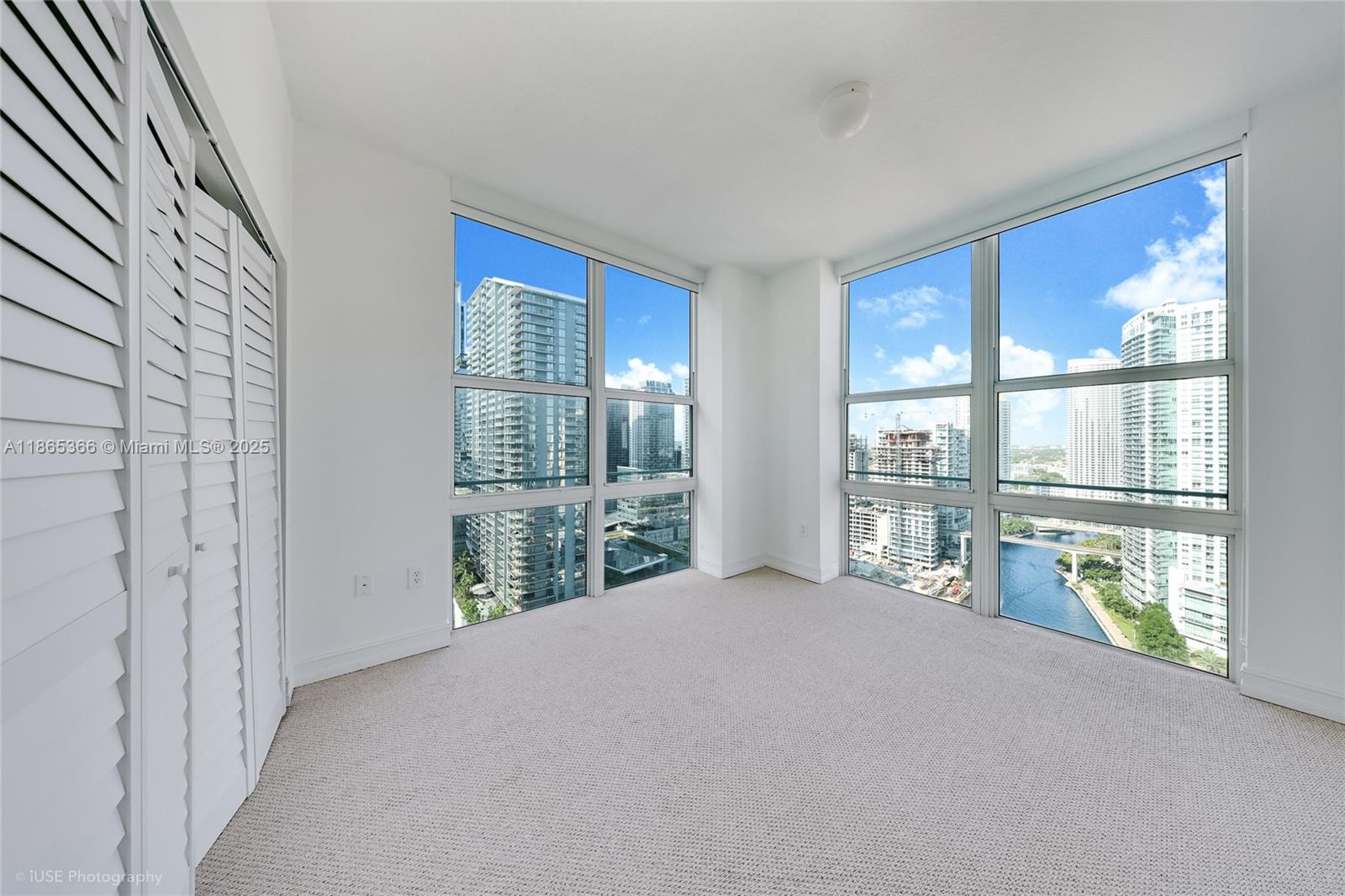31 SE 5th St # 3421