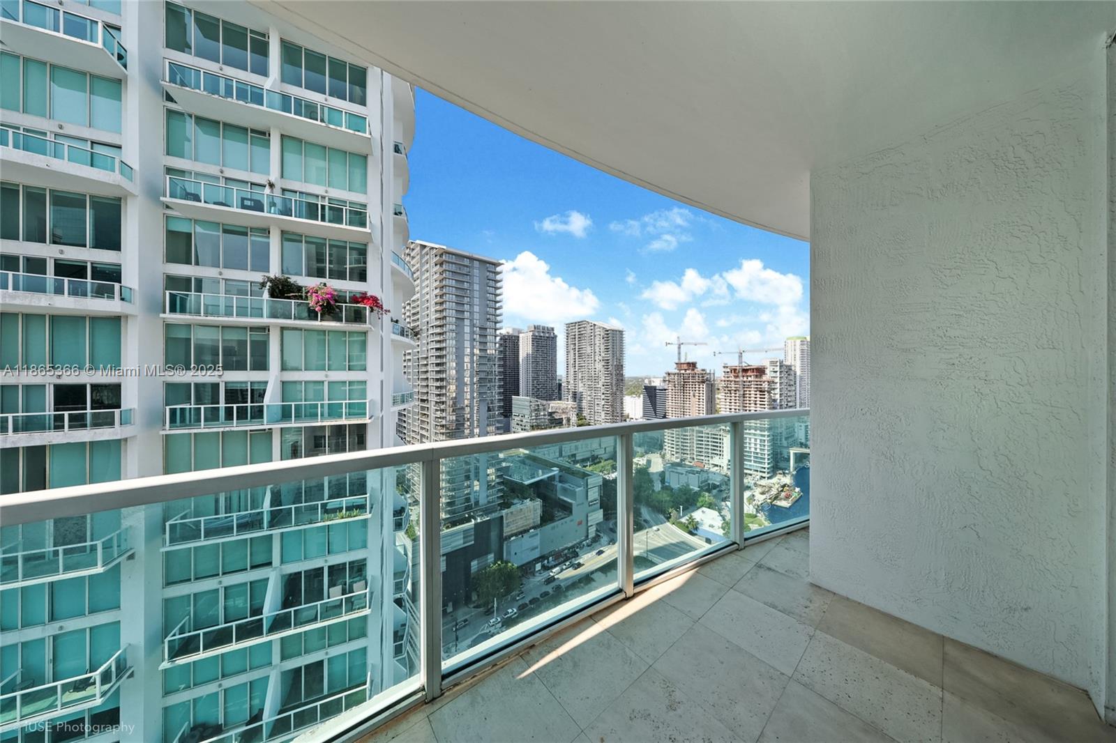 31 SE 5th St # 3421
