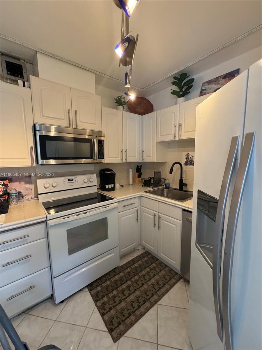 1967 S Ocean Blvd # C Unit: 315-C