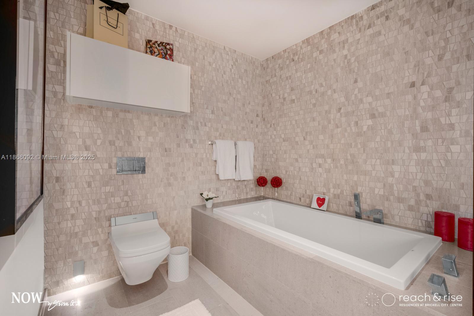 88 SW 7th # 1001, Miami Unit: 1001