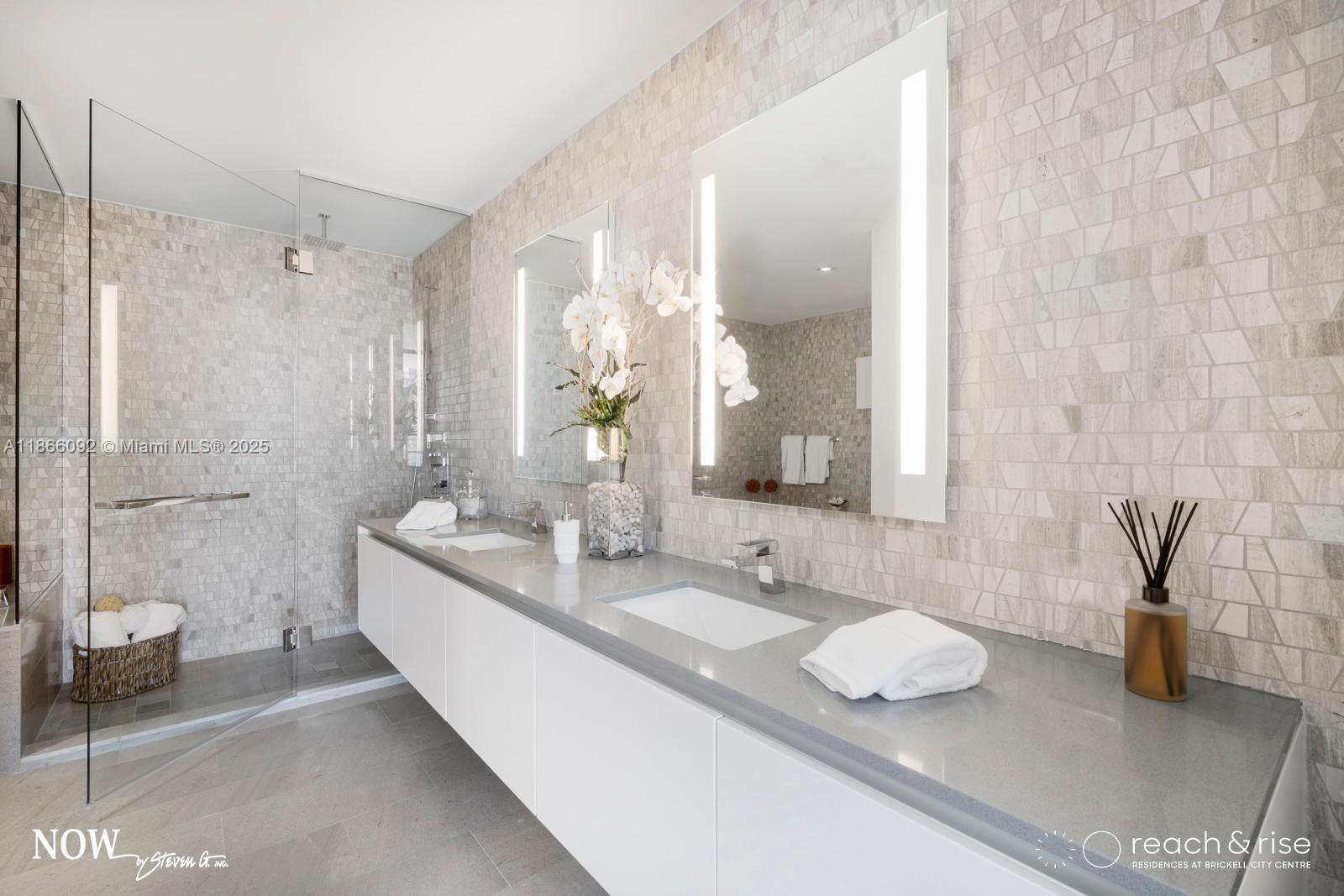 88 SW 7th # 1001, Miami Unit: 1001