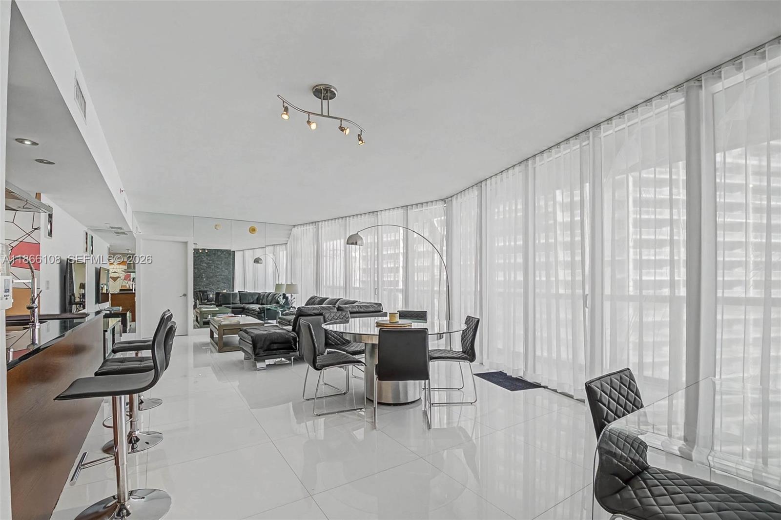 495 Brickell Ave # 3504