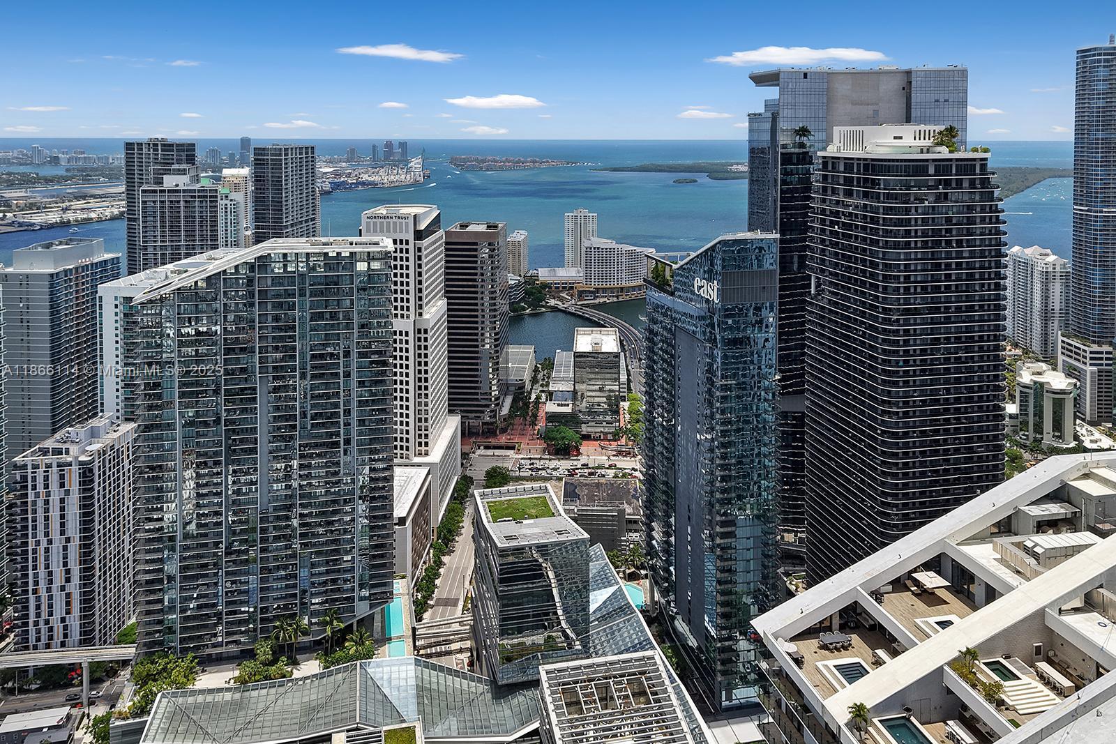 88 SW 7th # 1401, Miami Unit: 1401